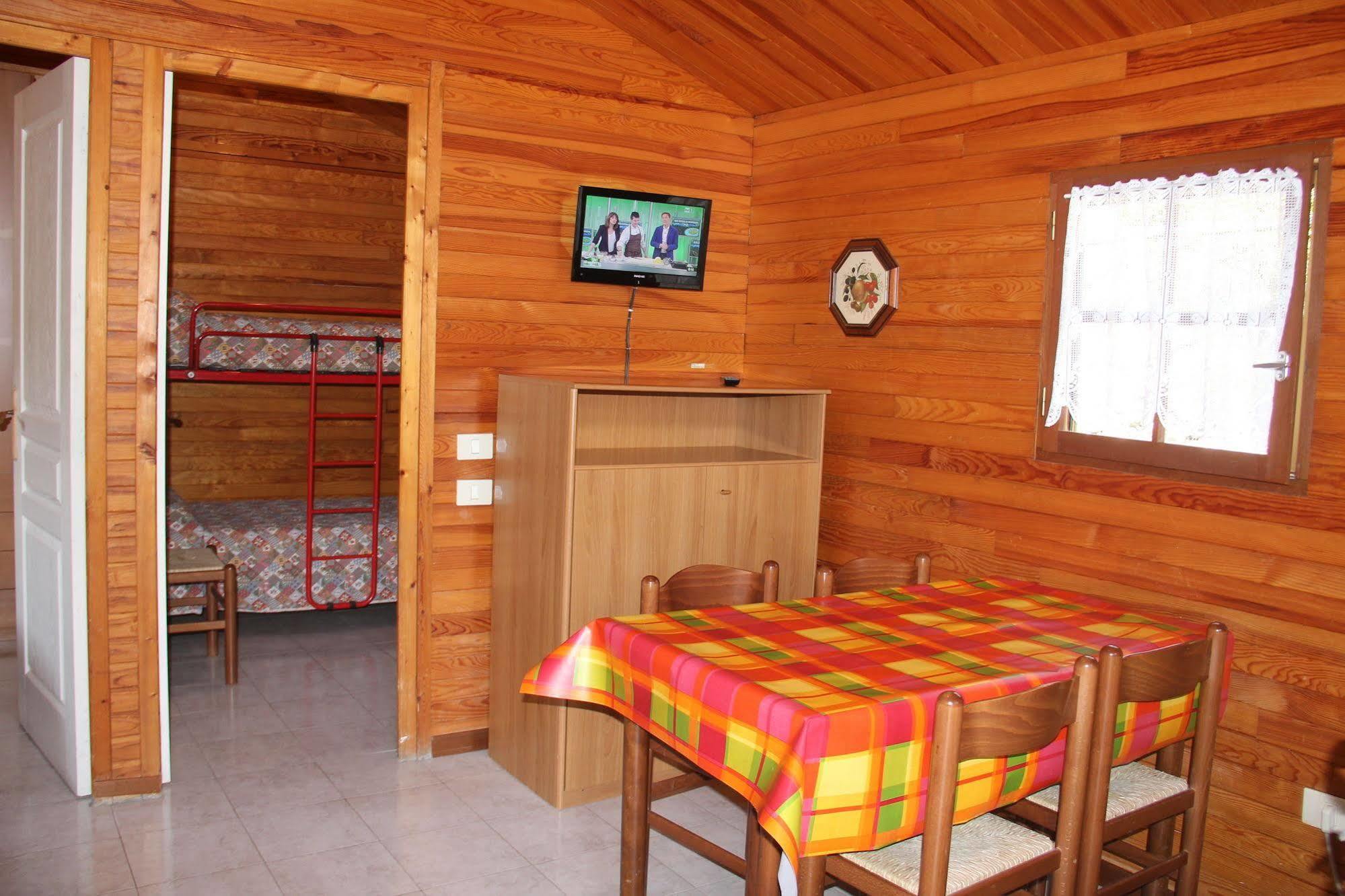 Caravelle Camping Village Ceriale Exteriör bild